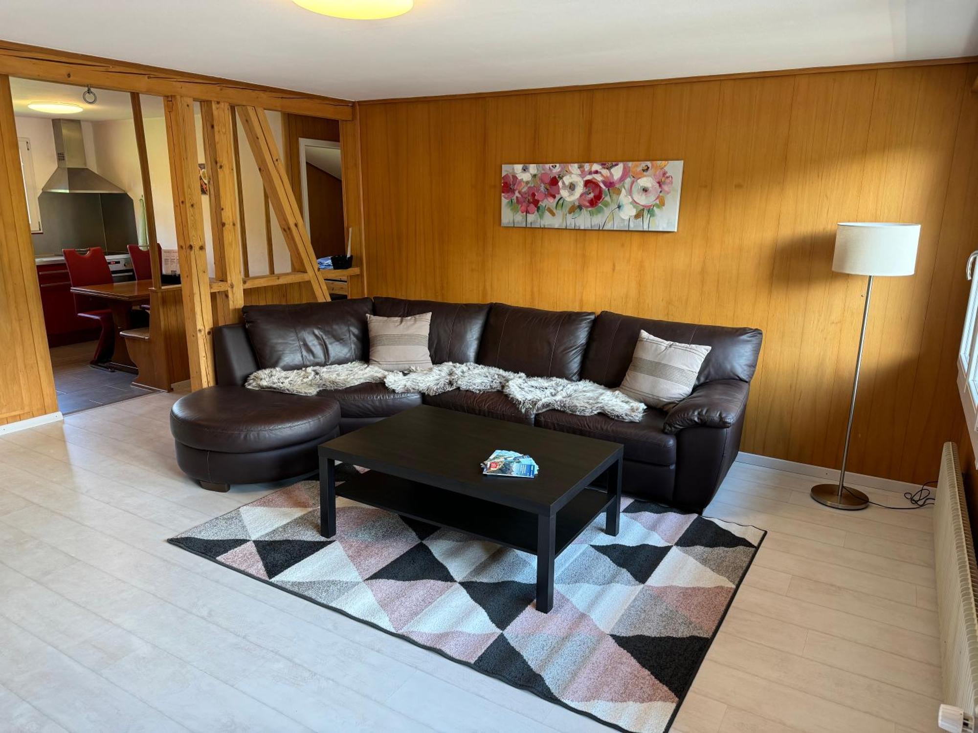 Und Berge Loft Faulensee